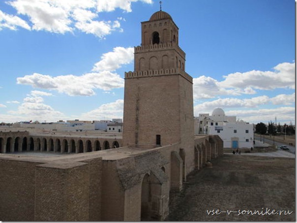 Мечеть в Тунисе